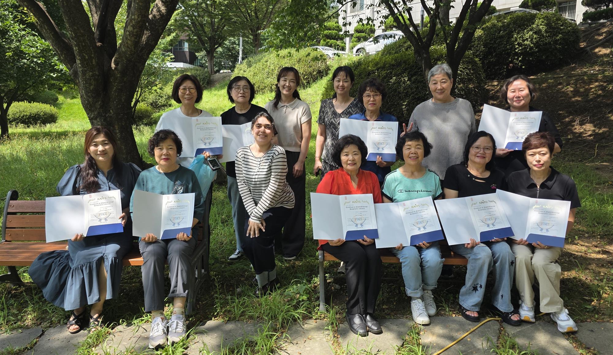 313_250909_안산대학교 웰니스푸드테라피학과 커피바리스타 자격증 취득과정 성료.jpg